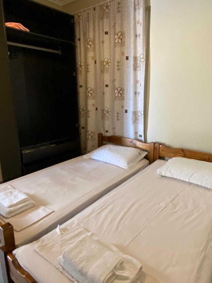 Vasilia Apartamento Néa Iráklia Exterior foto